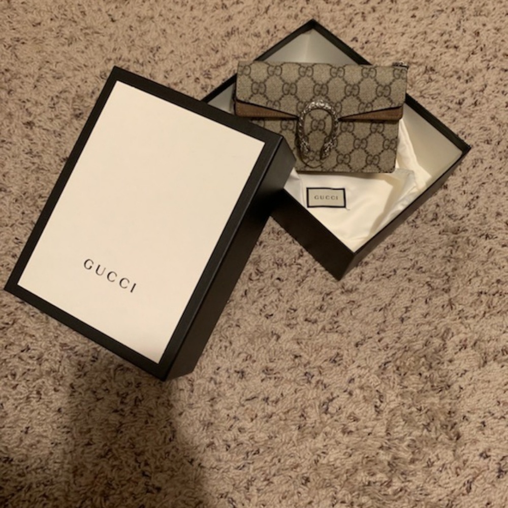 Gucci - Picture 2 of 2